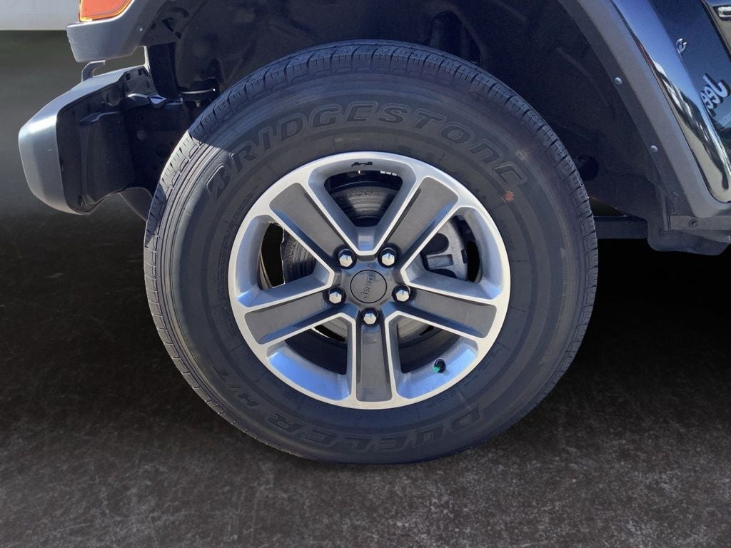 2023 Jeep Wrangler 4-Door Sahara