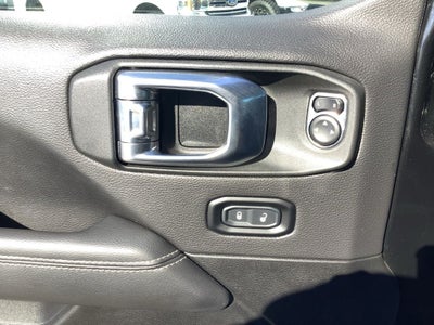 2023 Jeep Wrangler 4-Door Sahara