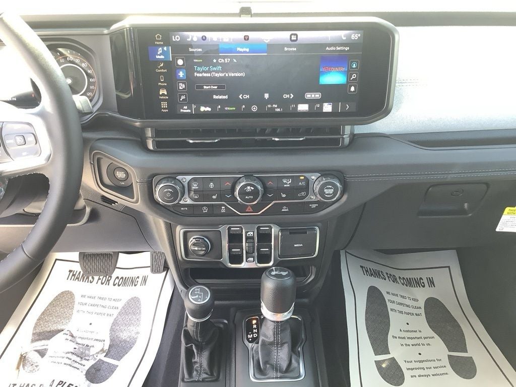 2025 Jeep Wrangler WRANGLER 4-DOOR SAHARA