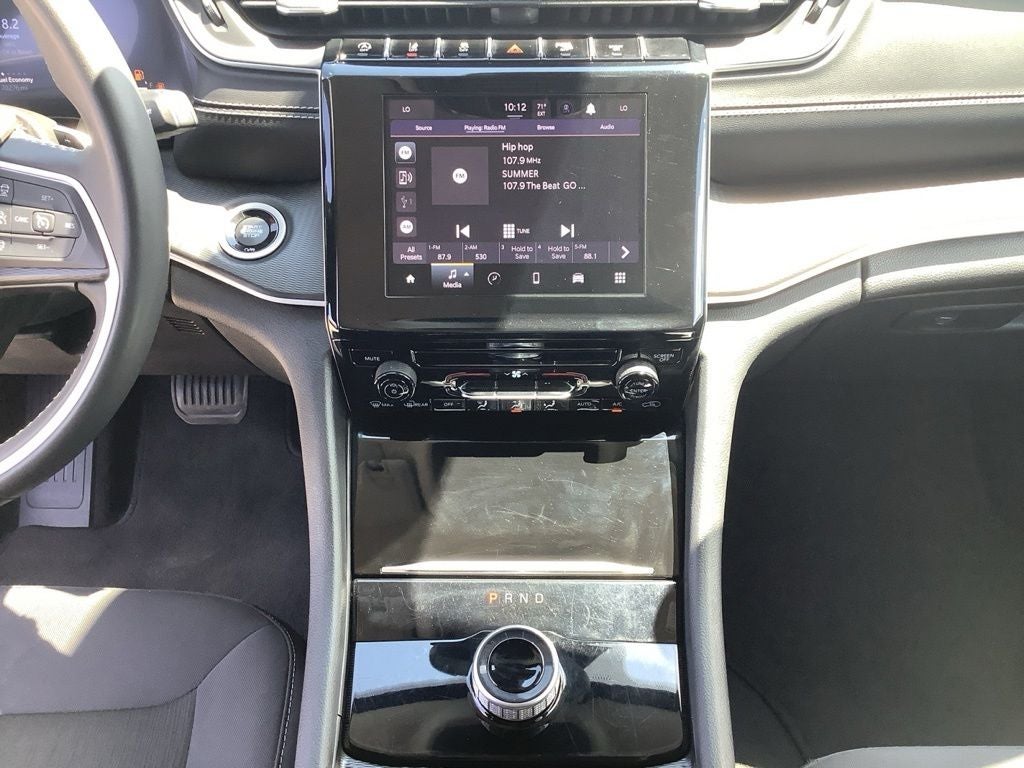 2024 Jeep Grand Cherokee Laredo 4x4