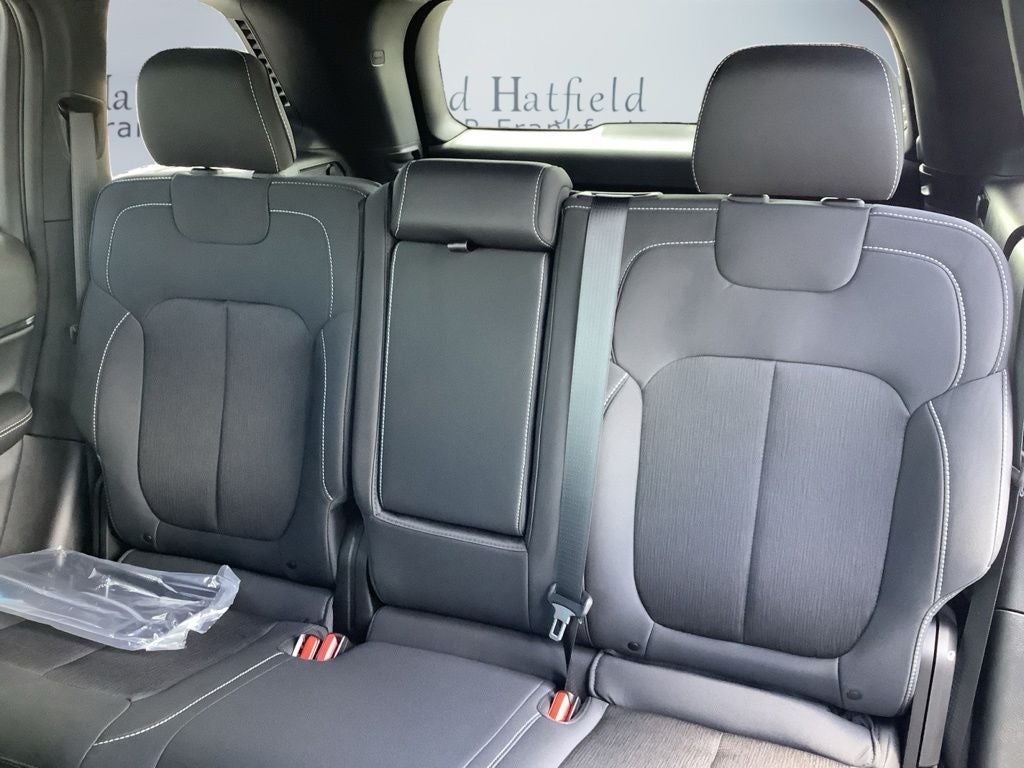 2026 Jeep Grand Cherokee GRAND CHEROKEE LAREDO X 4X4