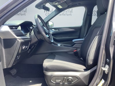 2026 Jeep Grand Cherokee GRAND CHEROKEE LAREDO X 4X4
