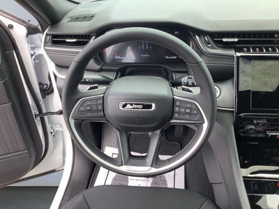 2026 Jeep Grand Cherokee GRAND CHEROKEE LAREDO X 4X4