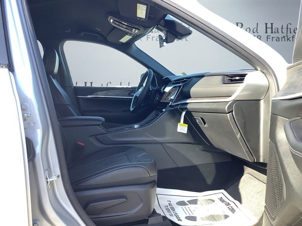 2026 Jeep Grand Cherokee GRAND CHEROKEE LAREDO ALTITUDE 4X4