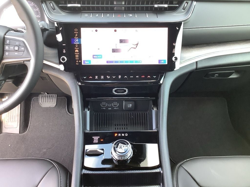 2027 Jeep Grand Cherokee GRAND CHEROKEE LIMITED 4X4