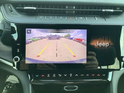 2027 Jeep Grand Cherokee GRAND CHEROKEE LIMITED 4X4