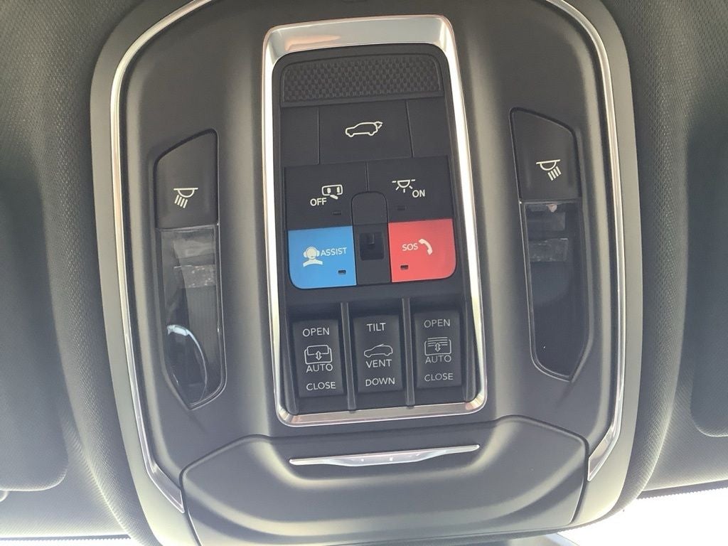 2027 Jeep Grand Cherokee GRAND CHEROKEE LIMITED 4X4