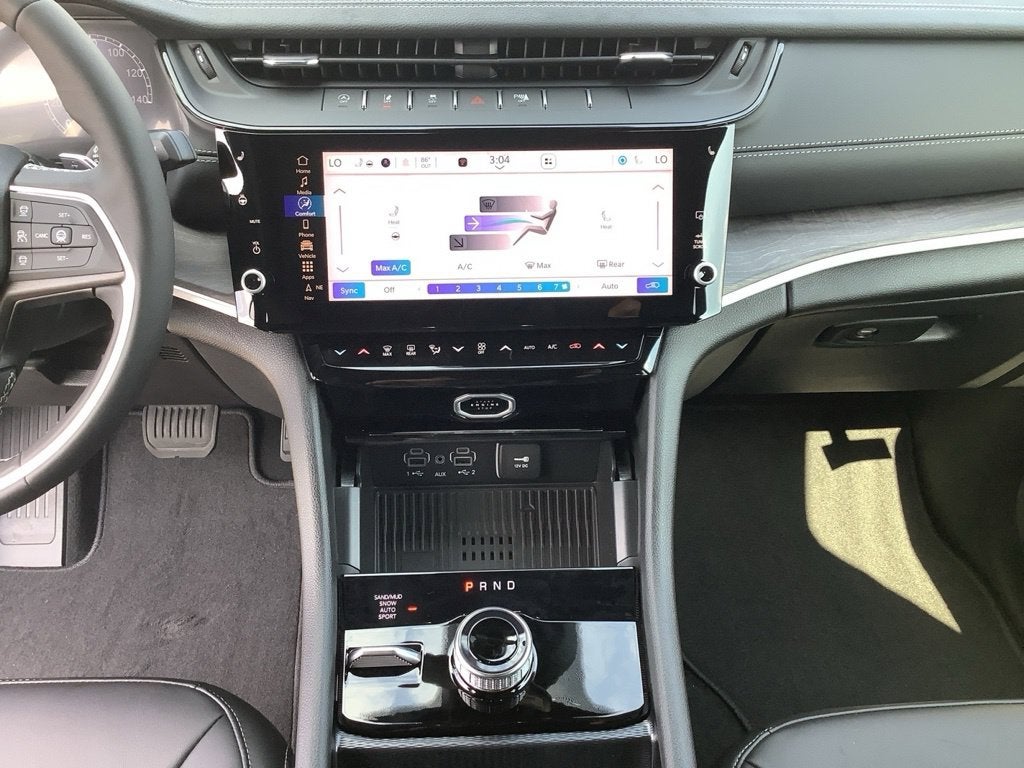 2027 Jeep Grand Cherokee GRAND CHEROKEE LIMITED 4X4