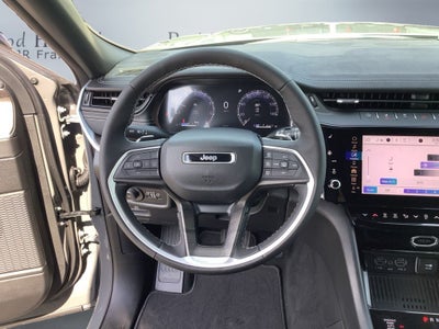 2027 Jeep Grand Cherokee GRAND CHEROKEE LIMITED 4X4