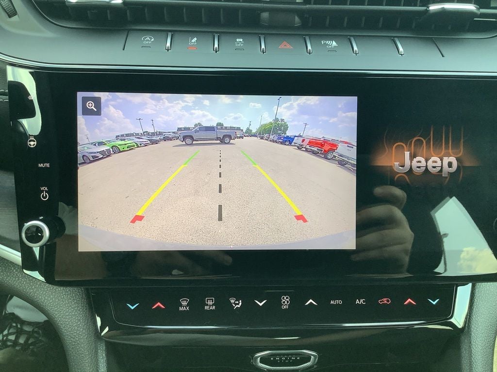 2027 Jeep Grand Cherokee GRAND CHEROKEE LIMITED 4X4