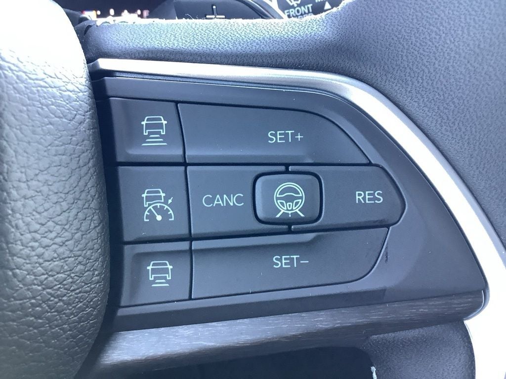 2027 Jeep Grand Cherokee GRAND CHEROKEE L LAREDO ALTITUDE 4X4