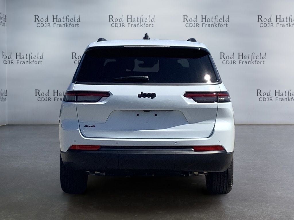 2027 Jeep Grand Cherokee GRAND CHEROKEE L LAREDO ALTITUDE 4X4