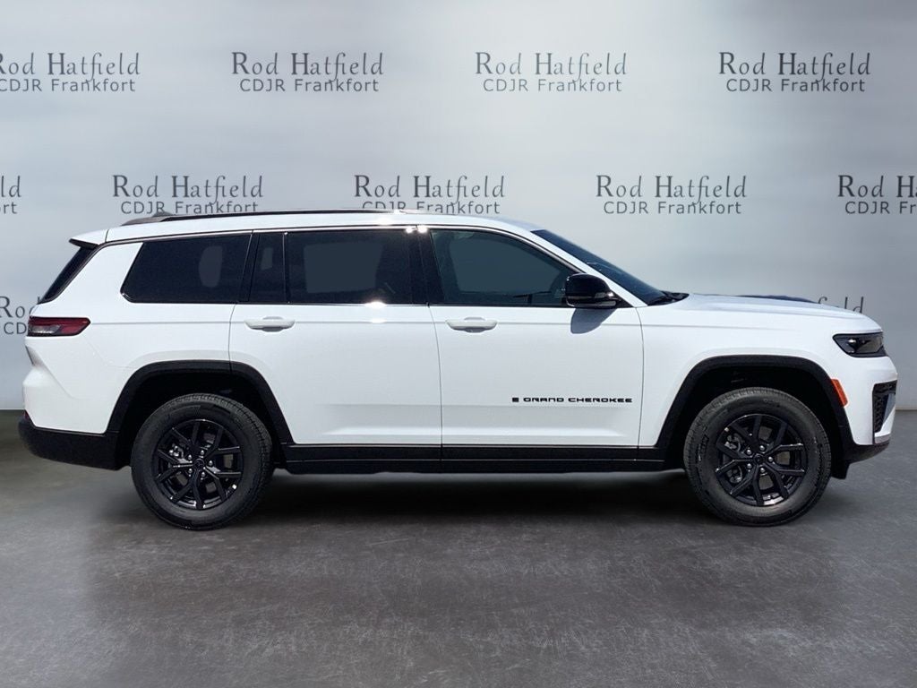 2027 Jeep Grand Cherokee GRAND CHEROKEE L LAREDO ALTITUDE 4X4