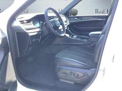 2027 Jeep Grand Cherokee GRAND CHEROKEE L LAREDO ALTITUDE 4X4