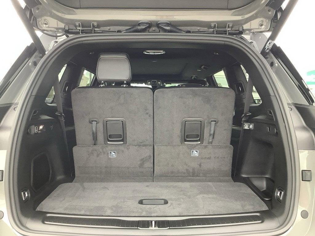 2027 Jeep Grand Cherokee GRAND CHEROKEE L LIMITED RESERVE 4X4