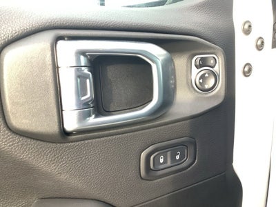 2026 Jeep Gladiator GLADIATOR SAHARA 4X4