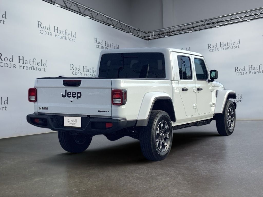2026 Jeep Gladiator GLADIATOR SAHARA 4X4