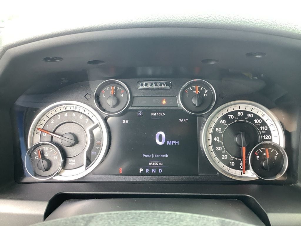 2017 RAM 1500 Big Horn Quad Cab 4x4 6'4' Box