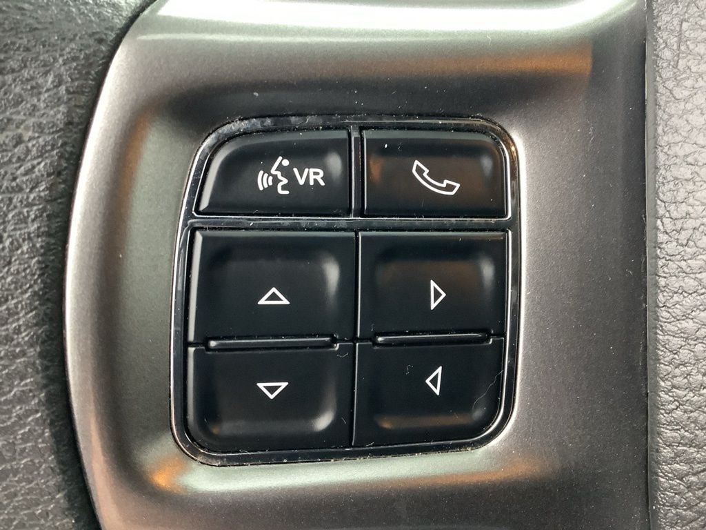 2024 RAM 1500 Classic Warlock Crew Cab 4x4 5'7' Box