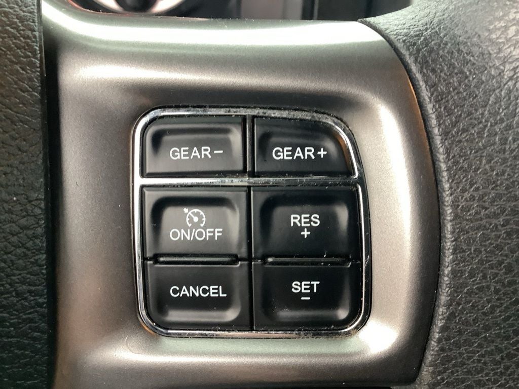 2024 RAM 1500 Classic Warlock Crew Cab 4x4 5'7' Box