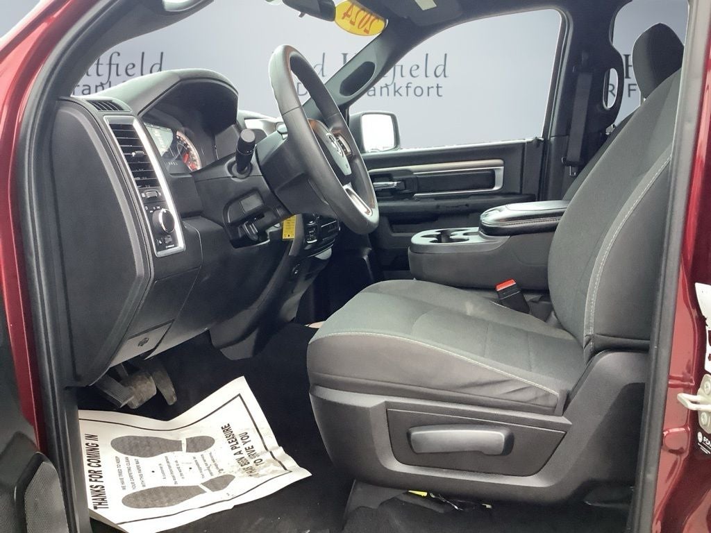 2024 RAM 1500 Classic Warlock Crew Cab 4x4 5'7' Box