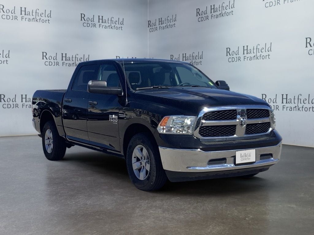 2023 RAM 1500 Classic SLT Crew Cab 4x4 5'7' Box