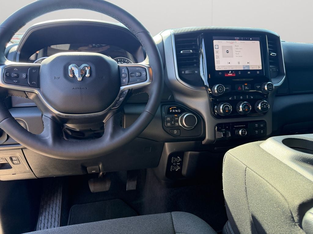 2025 RAM 1500 Big Horn Crew Cab 4x4 6'4' Box