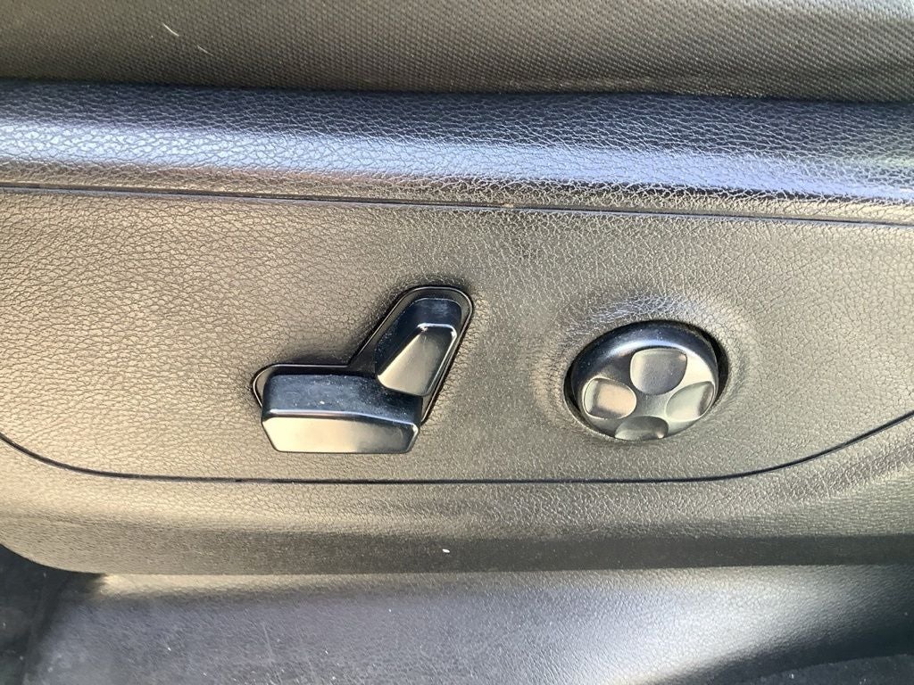 2020 RAM 1500 Big Horn Quad Cab 4x4 6'4' Box