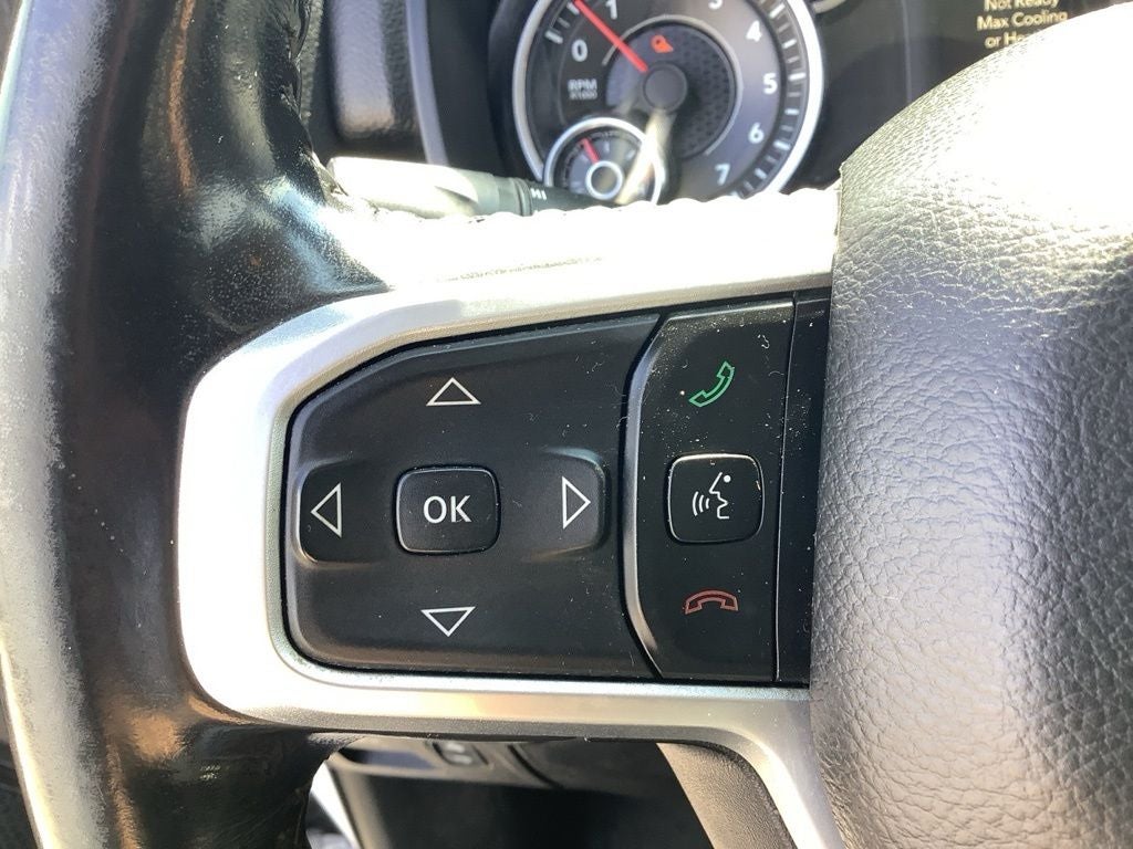 2020 RAM 1500 Big Horn Quad Cab 4x4 6'4' Box