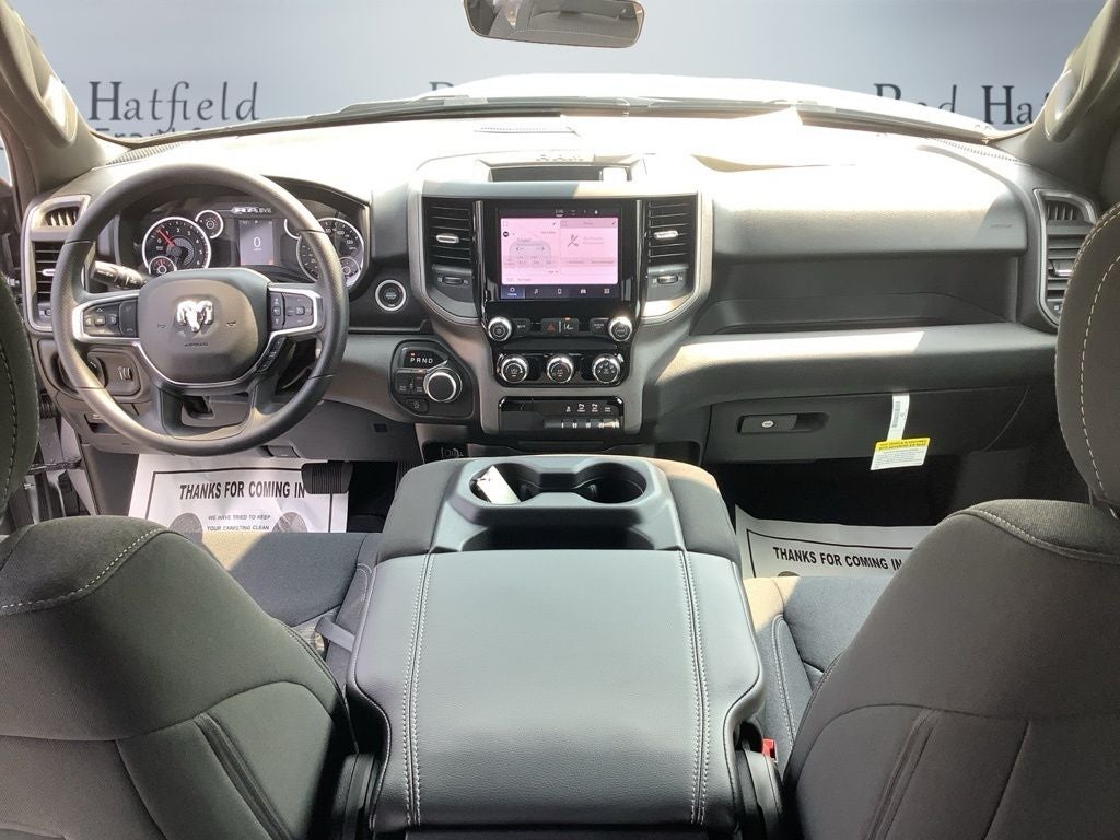 2025 RAM Ram 1500 RAM 1500 TRADESMAN CREW CAB 4X4 5'7' BOX