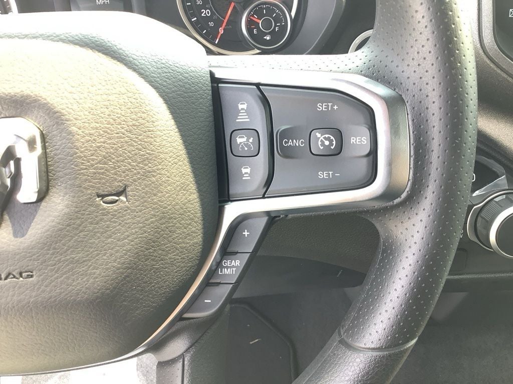 2025 RAM Ram 1500 RAM 1500 TRADESMAN CREW CAB 4X4 5'7' BOX