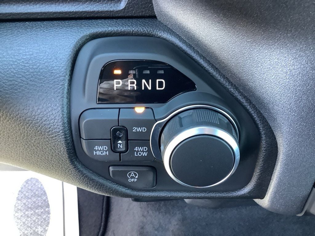 2025 RAM 1500 Tradesman Crew Cab 4x4 5'7' Box