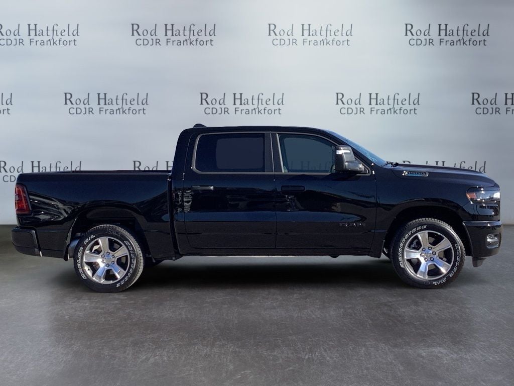 2025 RAM 1500 Tradesman Crew Cab 4x4 5'7' Box