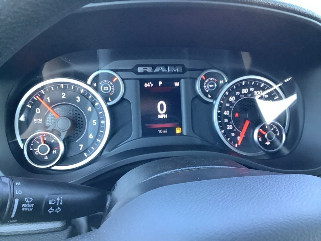 2025 RAM 1500 Tradesman Crew Cab 4x4 5'7' Box