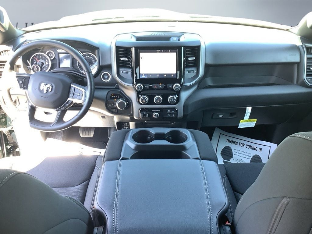 2026 RAM Ram 1500 RAM 1500 EXPRESS CREW CAB 4X4 5'7' BOX