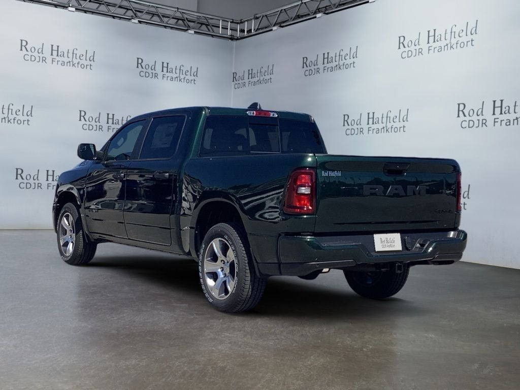 2026 RAM Ram 1500 RAM 1500 EXPRESS CREW CAB 4X4 5'7' BOX