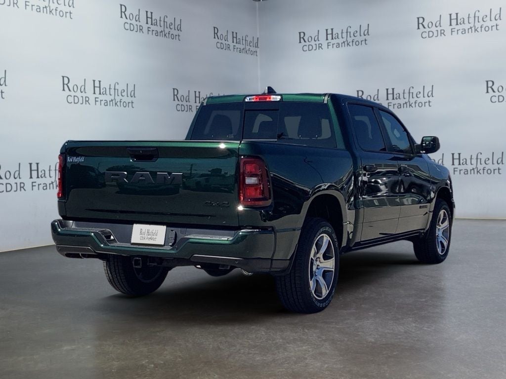 2026 RAM Ram 1500 RAM 1500 EXPRESS CREW CAB 4X4 5'7' BOX