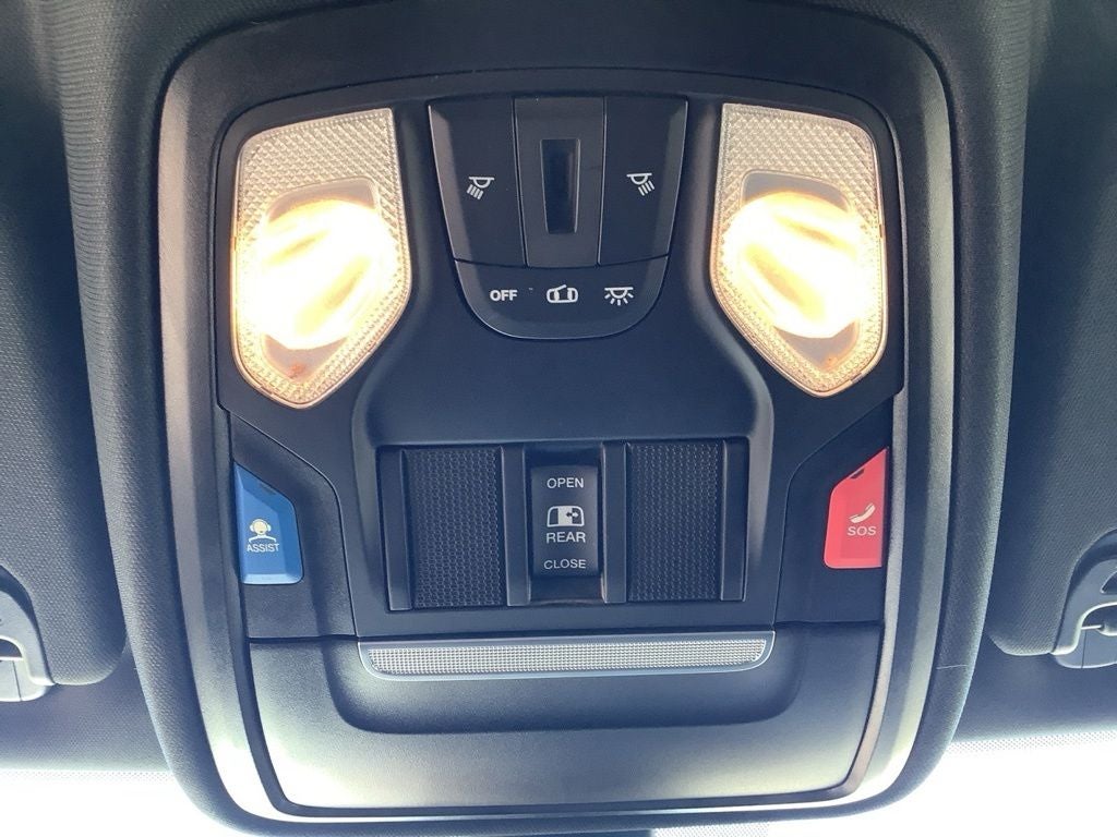 2022 RAM 1500 Big Horn Crew Cab 4x4 5'7' Box