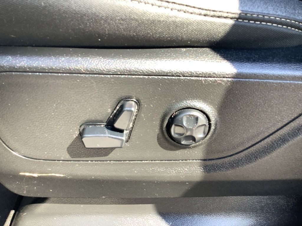 2020 RAM 1500 Big Horn Crew Cab 4x4 5'7' Box