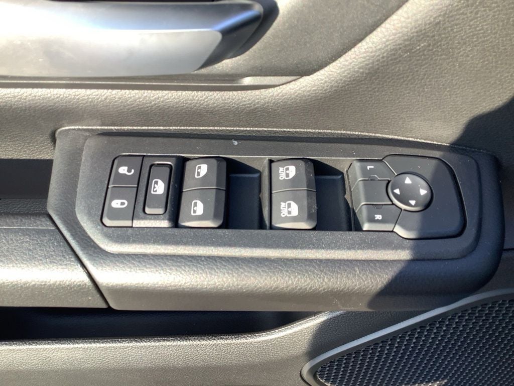 2026 RAM 1500 RAM 1500 WARLOCK CREW CAB 4X4 5'7' BOX