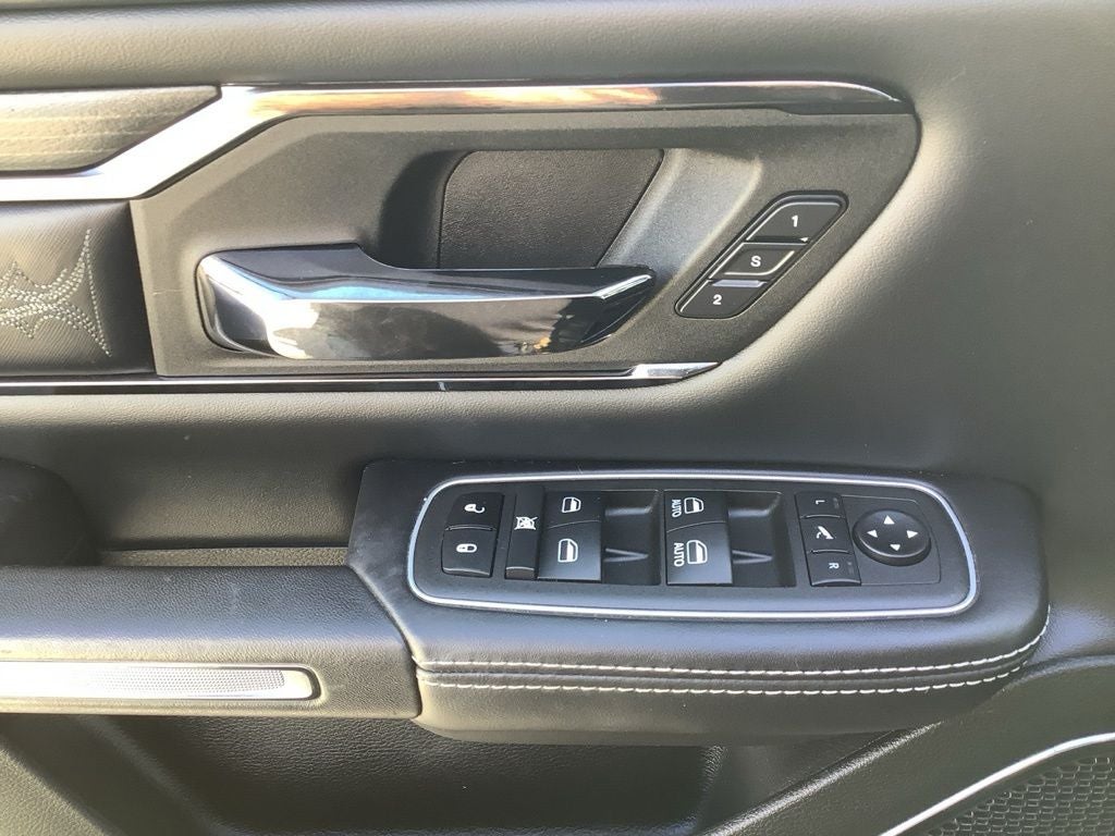 2022 RAM 1500 Limited Crew Cab 4x4 5'7' Box