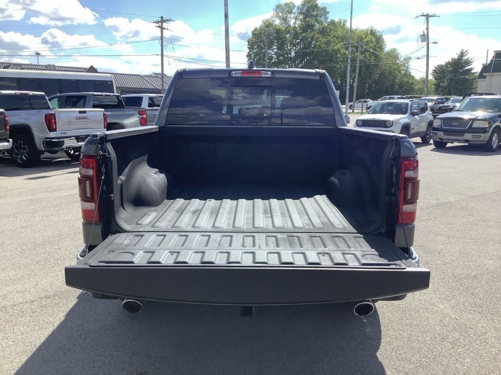 2022 RAM 1500 Limited Crew Cab 4x4 5'7' Box