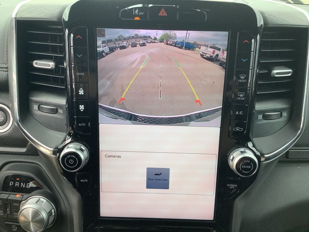 2025 RAM 1500 Laramie Crew Cab 4x4 5'7' Box