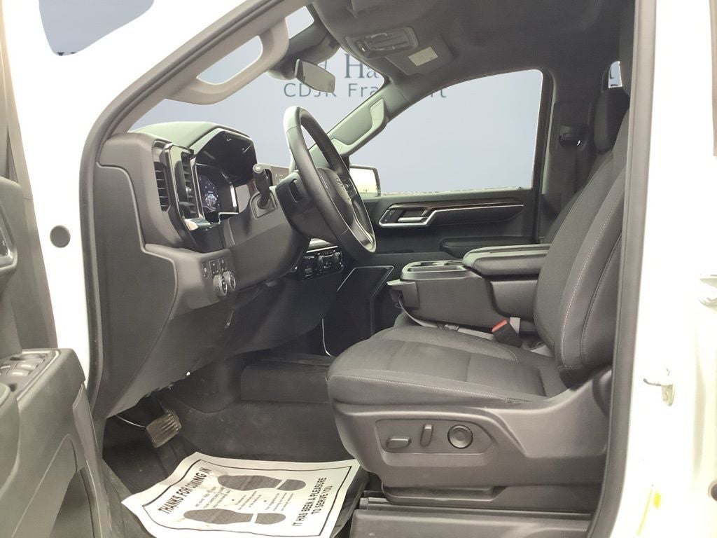 2024 Chevrolet Silverado 1500 4WD Crew Cab Short Bed RST