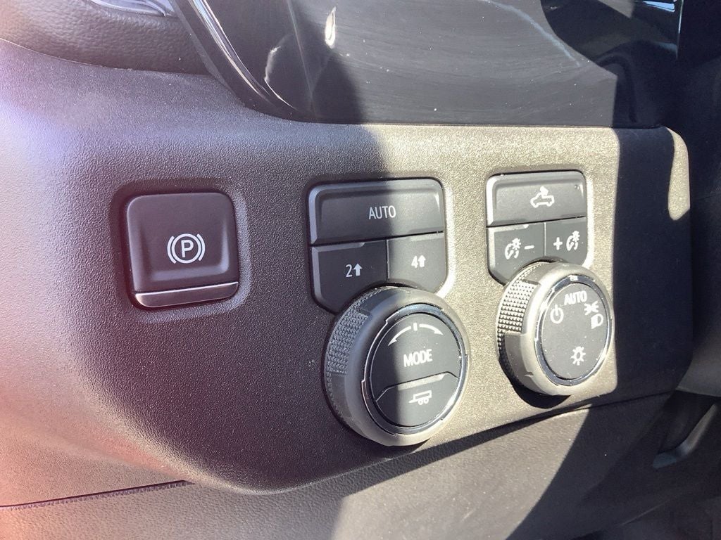 2025 Chevrolet Silverado 1500 4WD Crew Cab Standard Bed LT