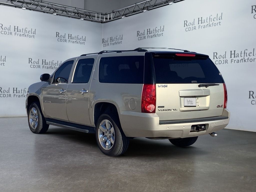 2011 GMC Yukon XL 1500 SLT