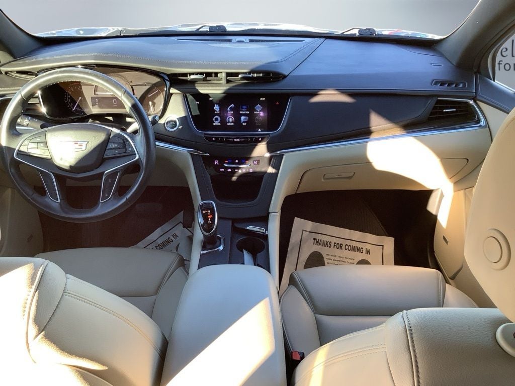 2017 Cadillac XT5 Standard