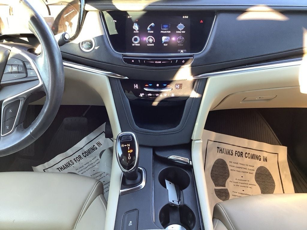 2017 Cadillac XT5 Standard