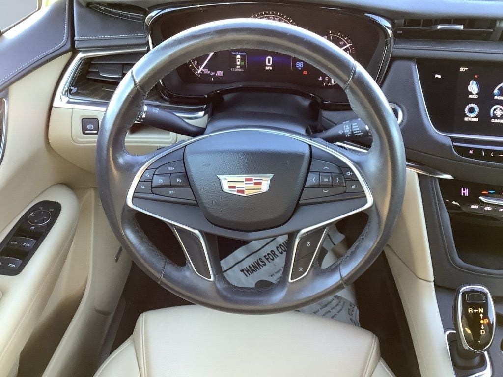 2017 Cadillac XT5 Standard