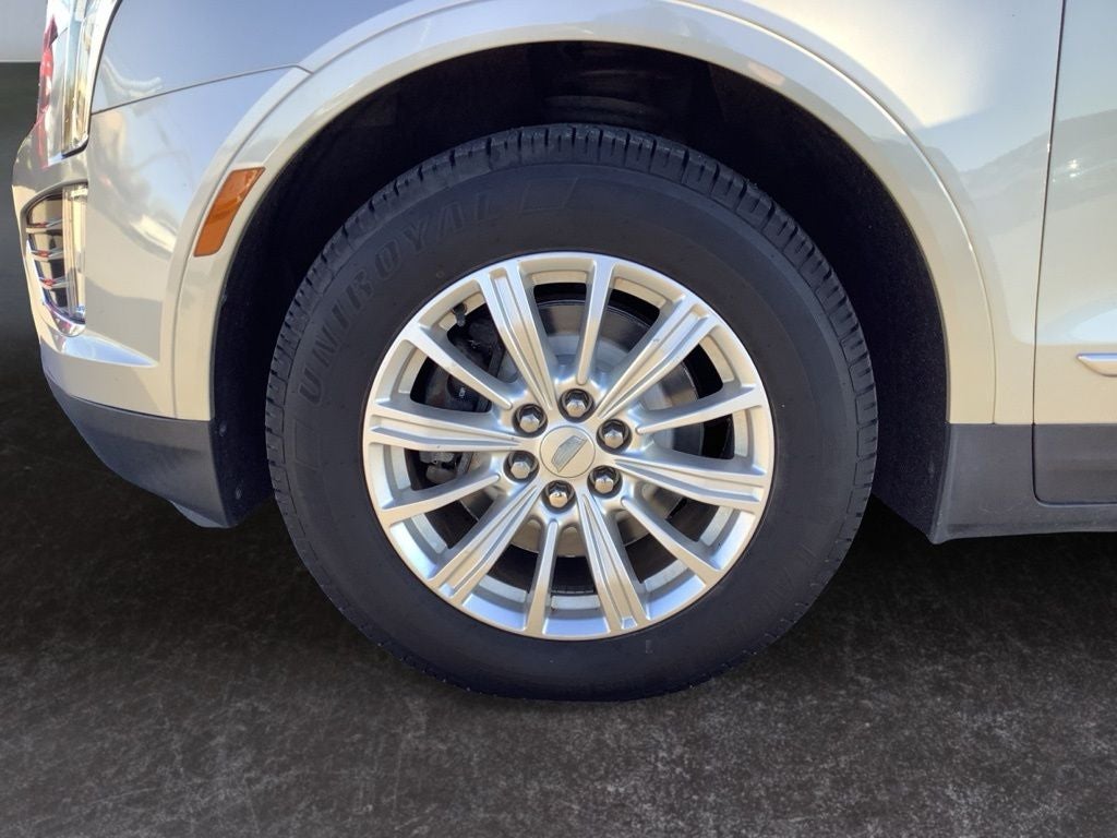 2017 Cadillac XT5 Standard